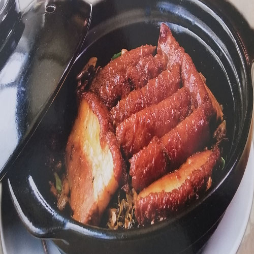 H1. Braised Pork Belly with Preserved Vegetable 梅菜扣肉煲